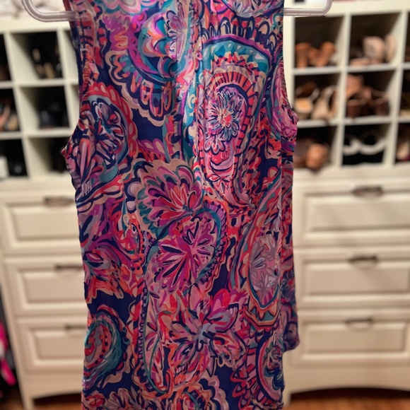 Lilly Pulitzer, Size S, paisley print sleeveless shirt - Picture 2 of 4